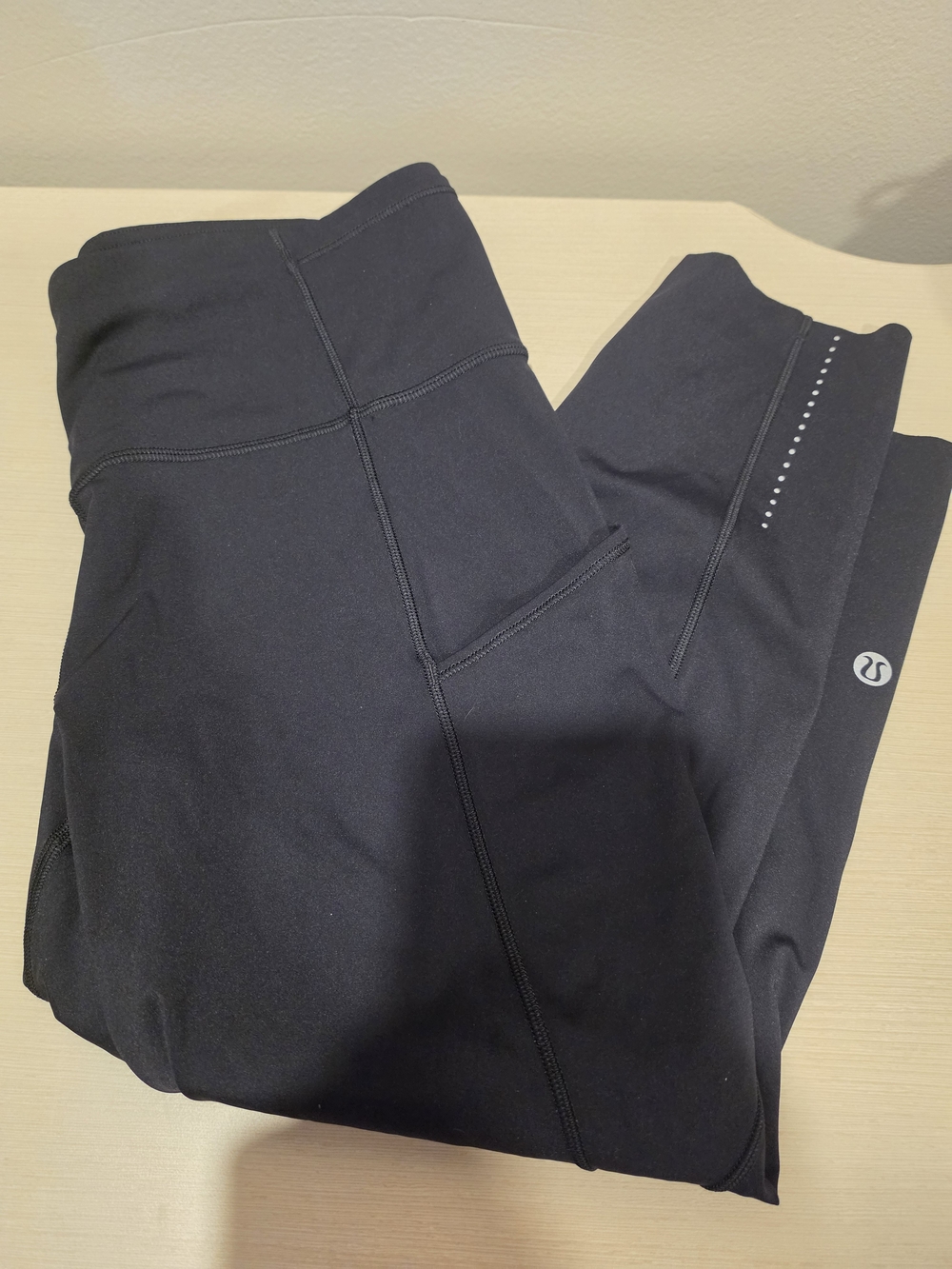 Lululemon Fast and Free Crop II 19" Nulux Running Leggings Black Size 8 Pockets - Picture 7 of 7